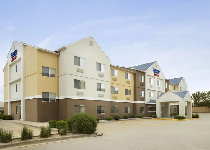 Fairfield & By Marriott 3* Champaign
