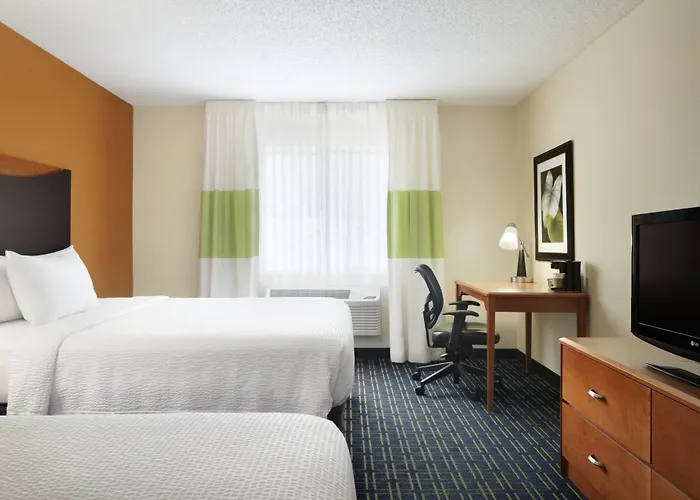 Hotel Fairfield & By Marriott Champaign