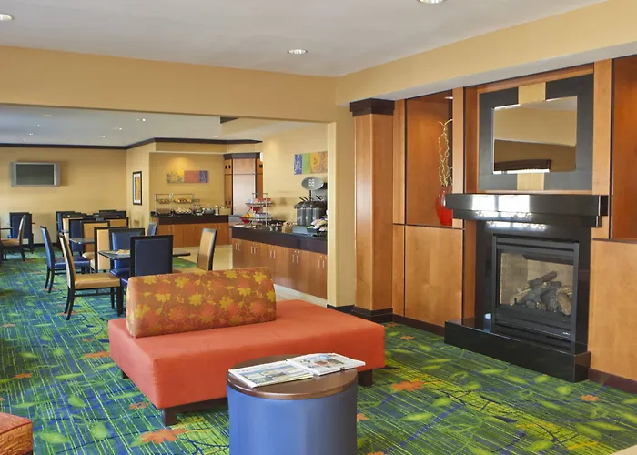 Hotel Fairfield & By Marriott 3*