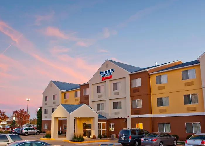 Fairfield & By Marriott Champaign