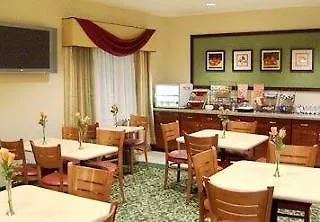 Hotel Fairfield & By Marriott