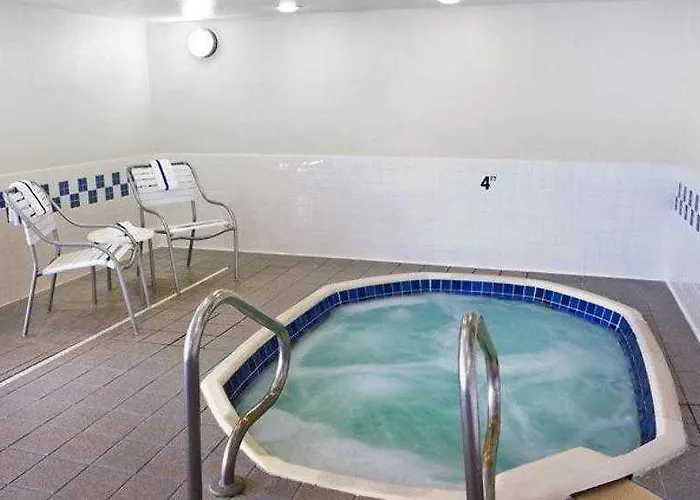 Hotel Fairfield & By Marriott